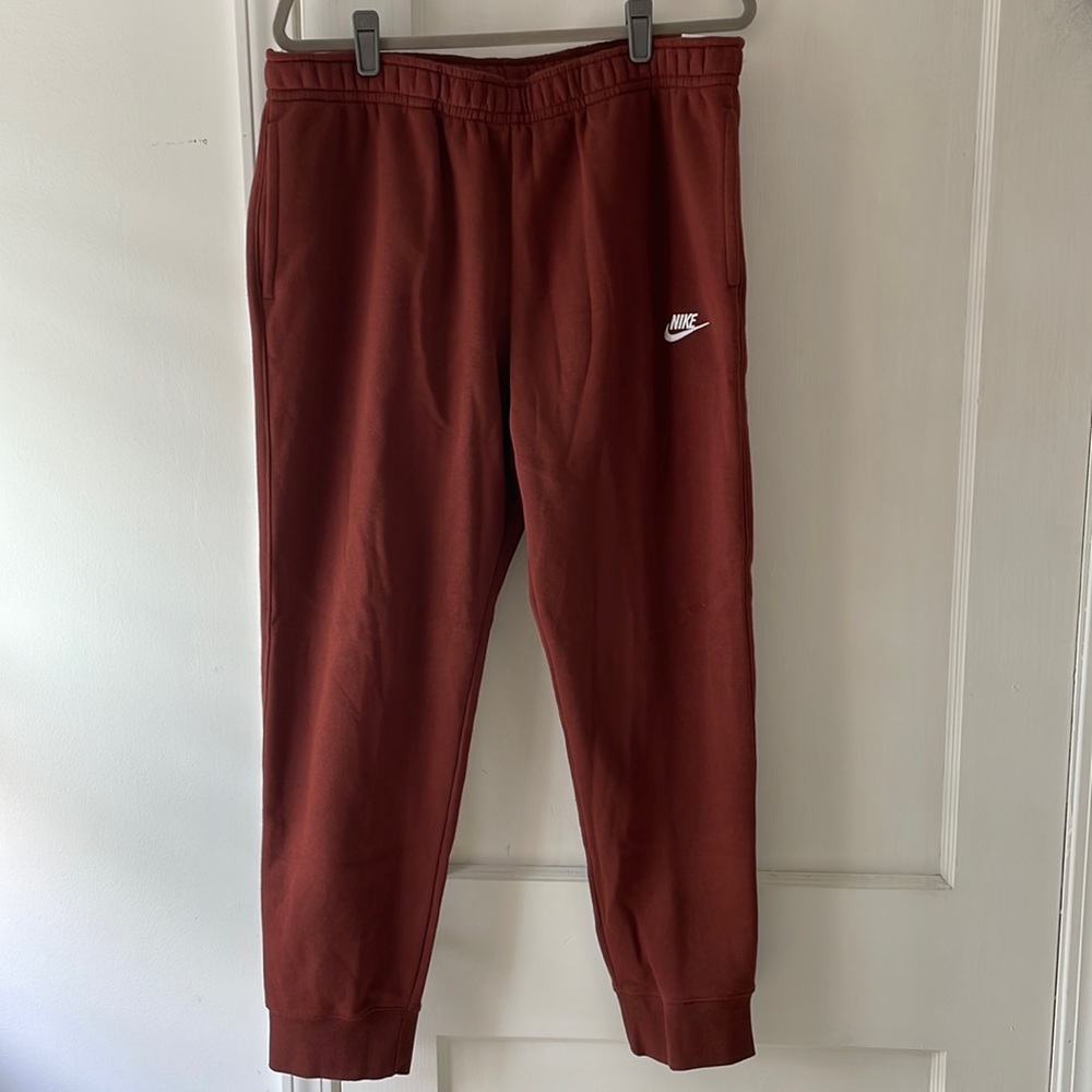 NWT Nike men’s Club Fleece joggers